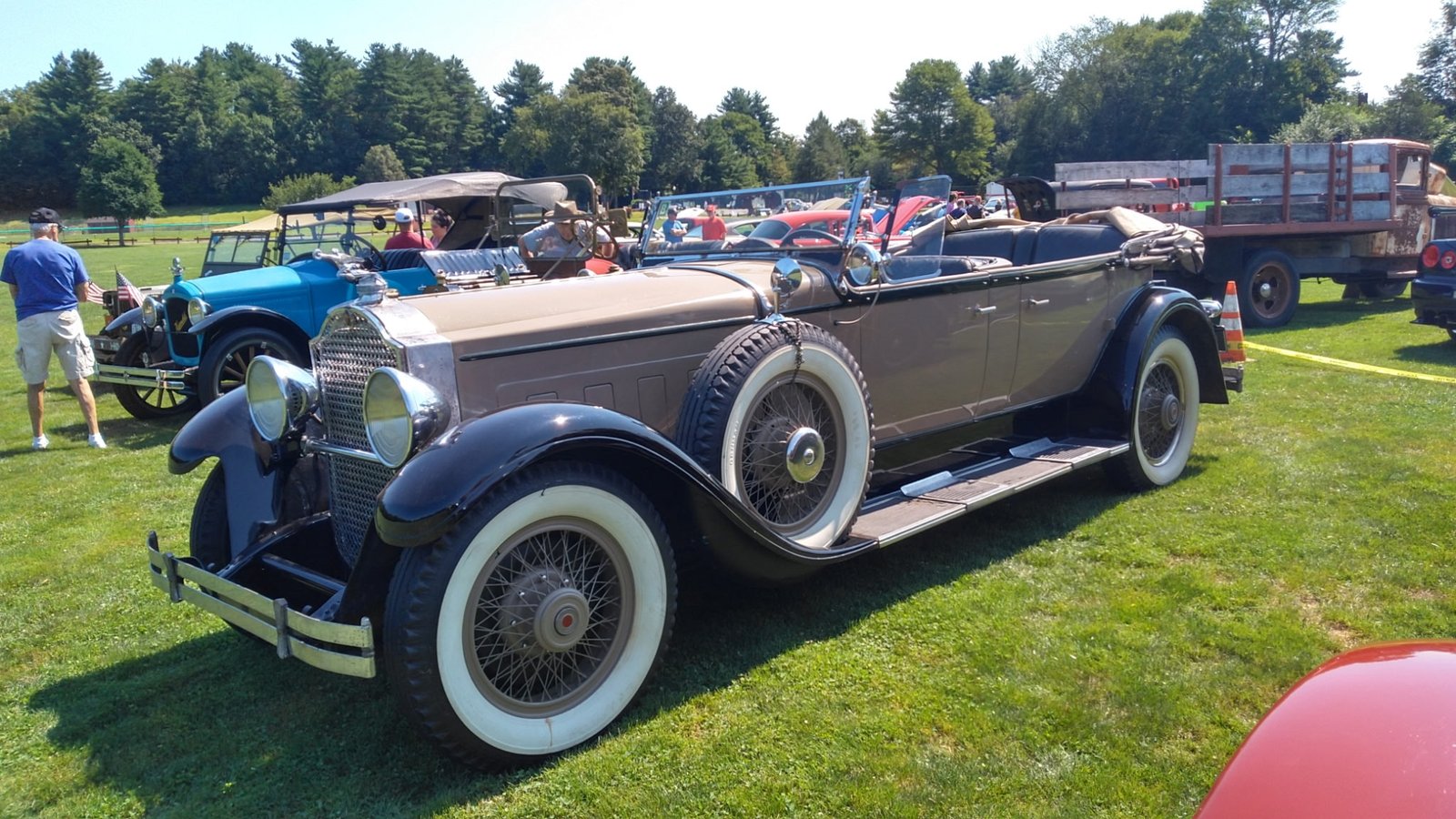 Image a 1929 Packard Pheaton with new v-celluar radiator.  Owned by Steve Ryder 